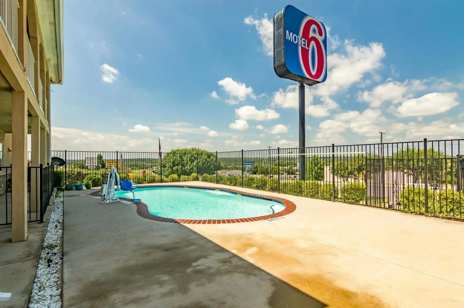 Motel 6 Azle, TX