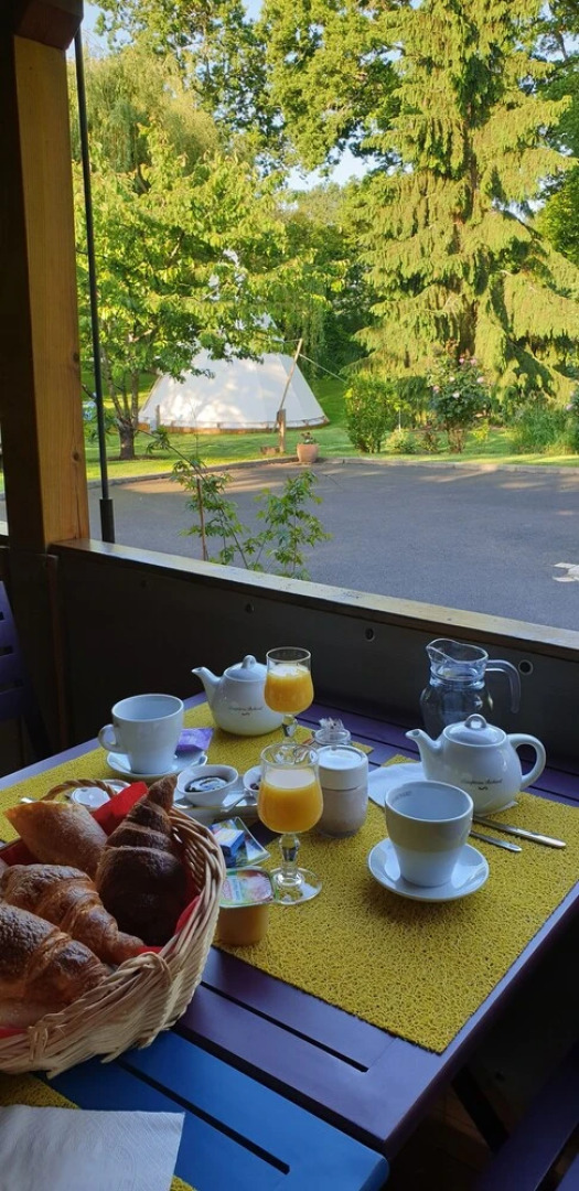 Au fil de l'eau - Les Tipis