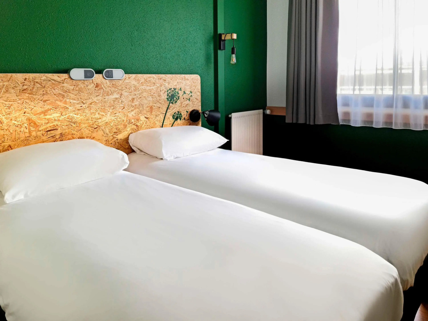 Greet Hotel Evreux Centre - Route de Normandie by Accor