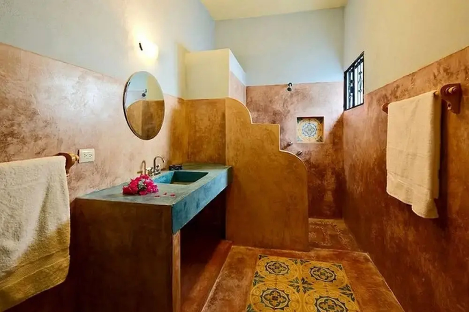 Tranquil Tropical Oasis in the Historic Center