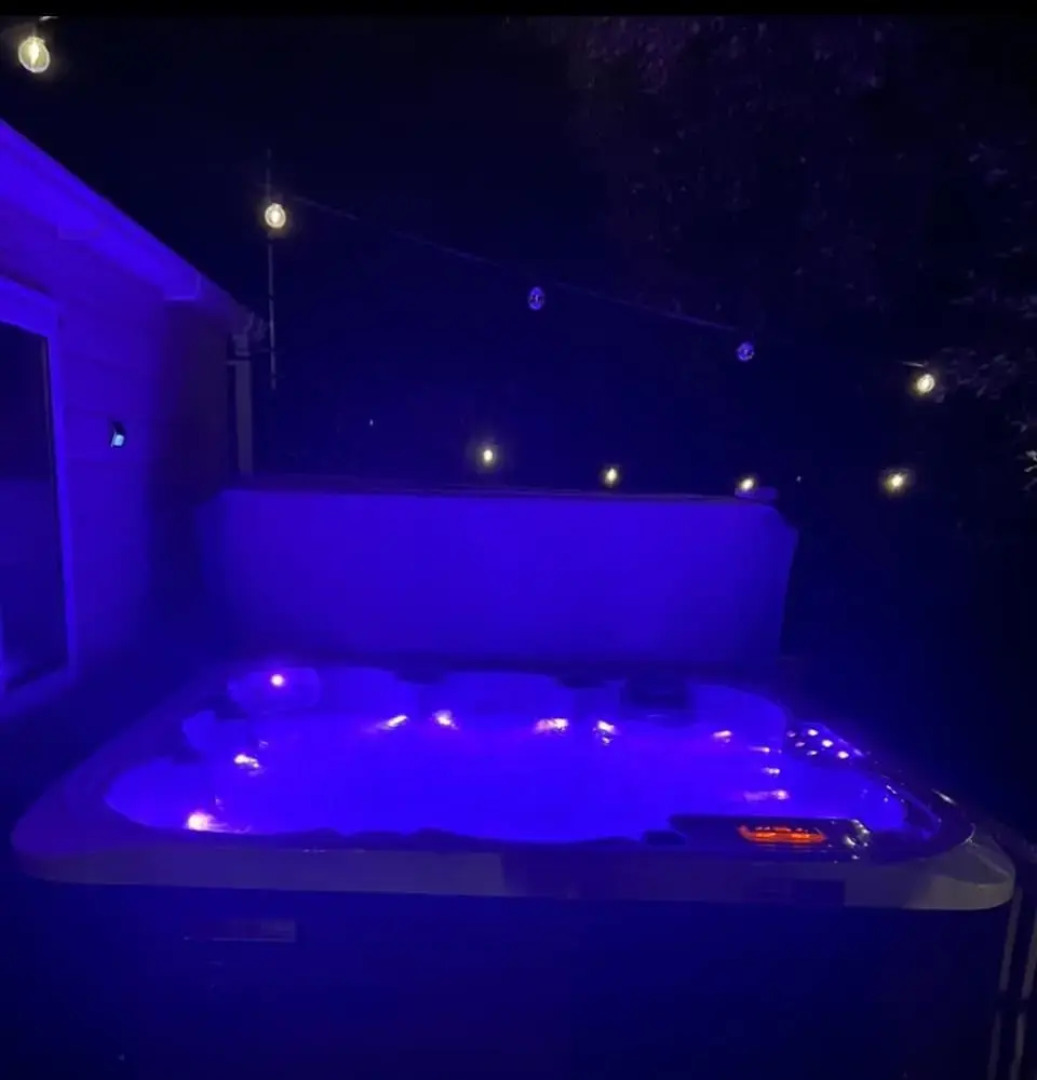 Luxury Rural Hottub Lodge in Northumberland
