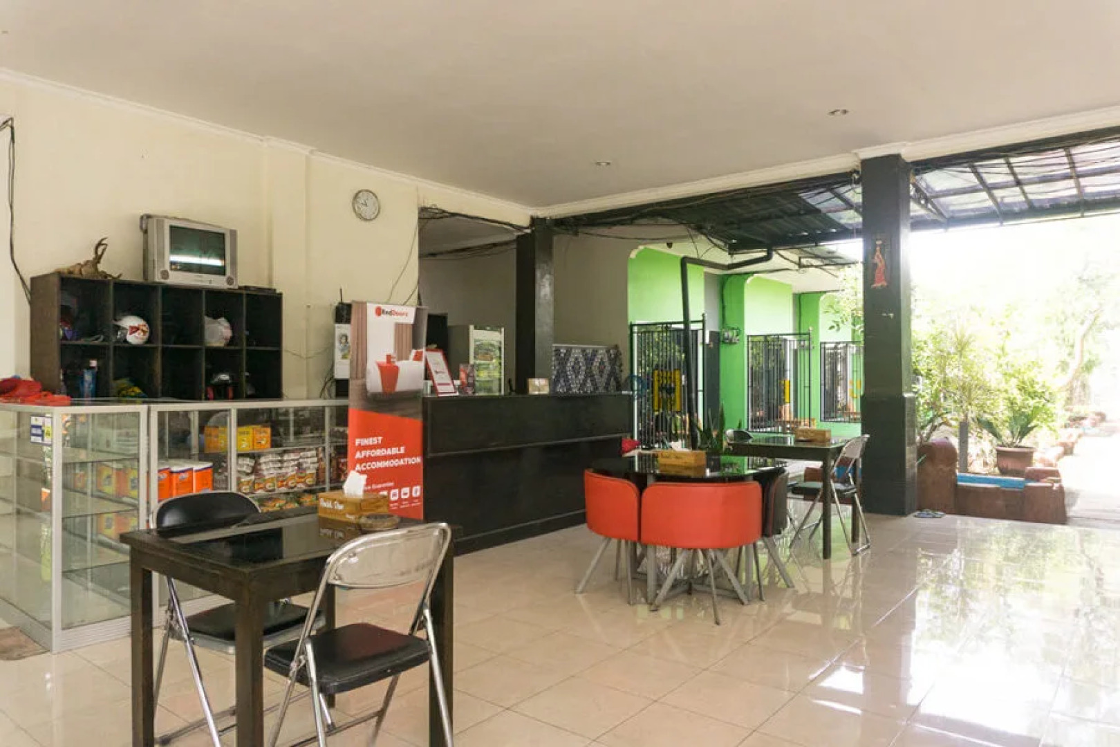 RedDoorz Syariah @ Garuda Street Sumbawa