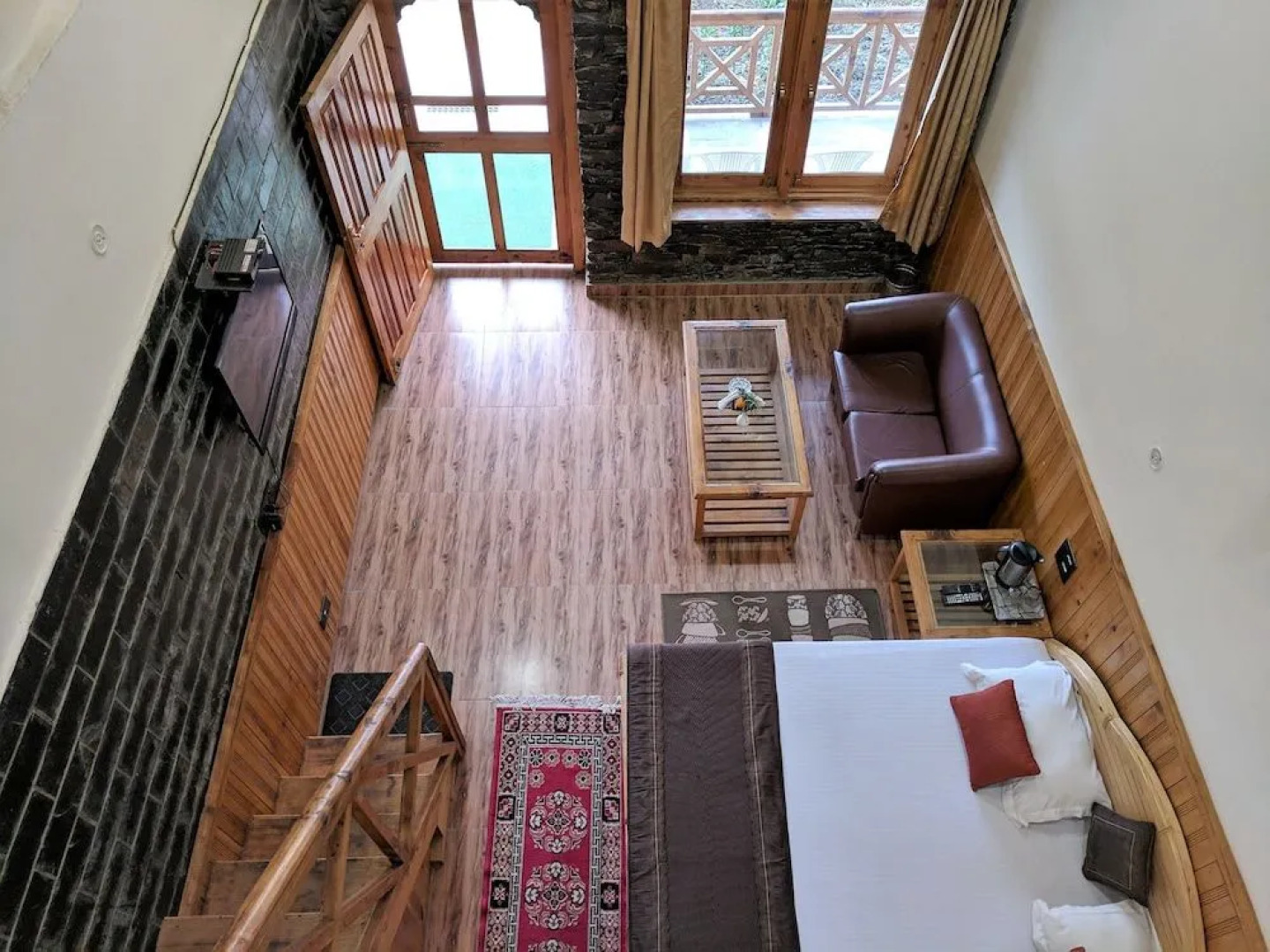 Dev Conifers Cafe & Cottages