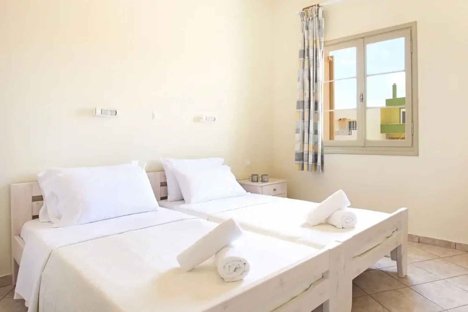 Konstantia Apartment- relax in beachfront