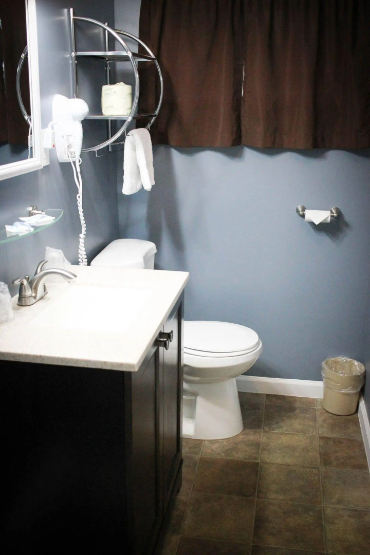 The New Lantern Motel