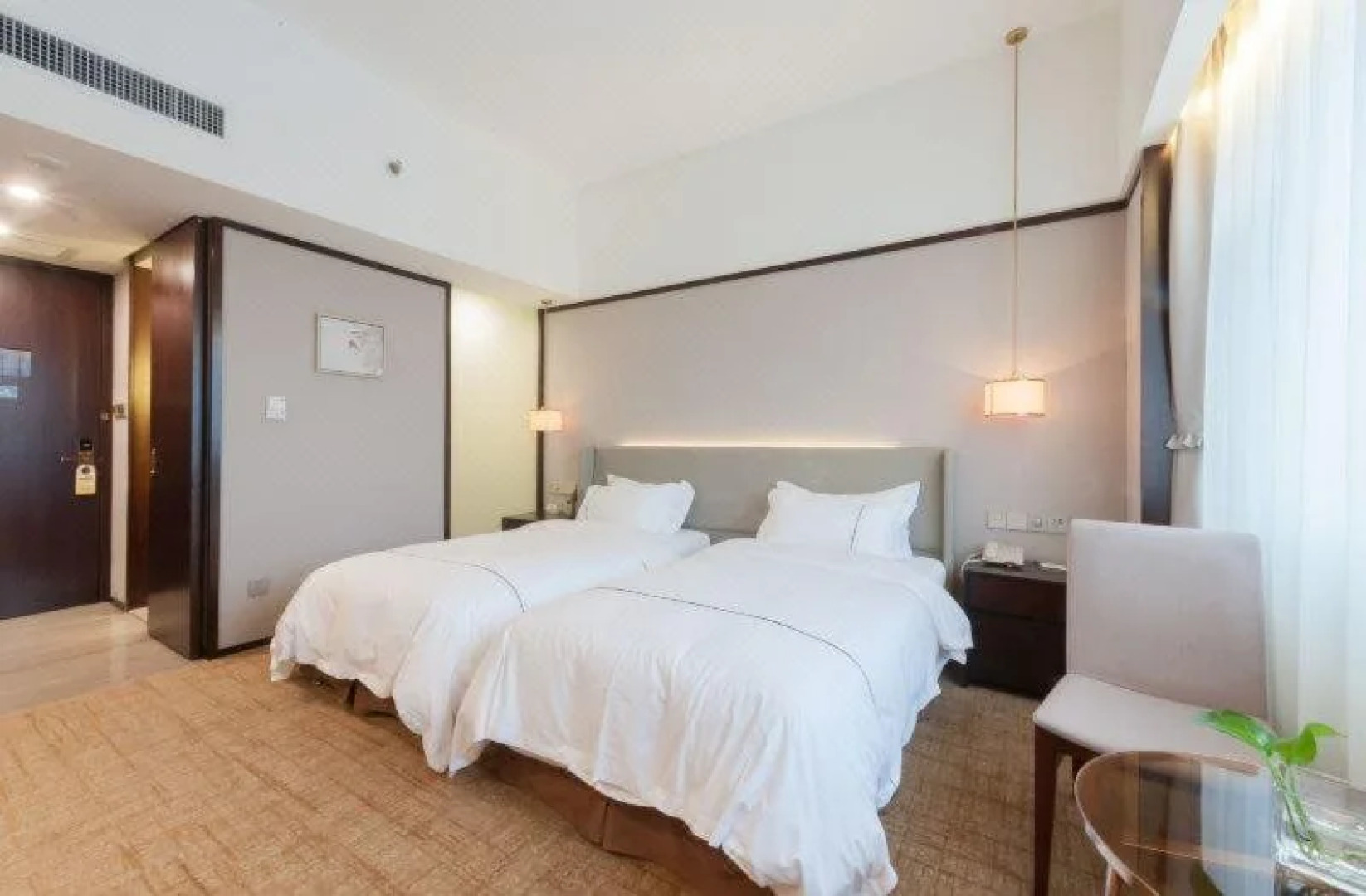 Days Hotel By Wyndham Wuhu Anqi