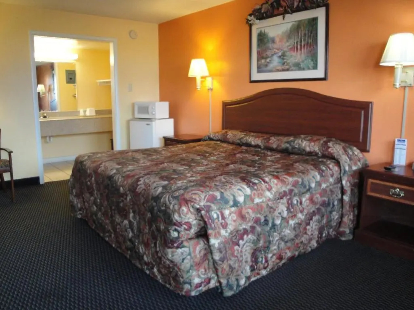 Economy INN poteau