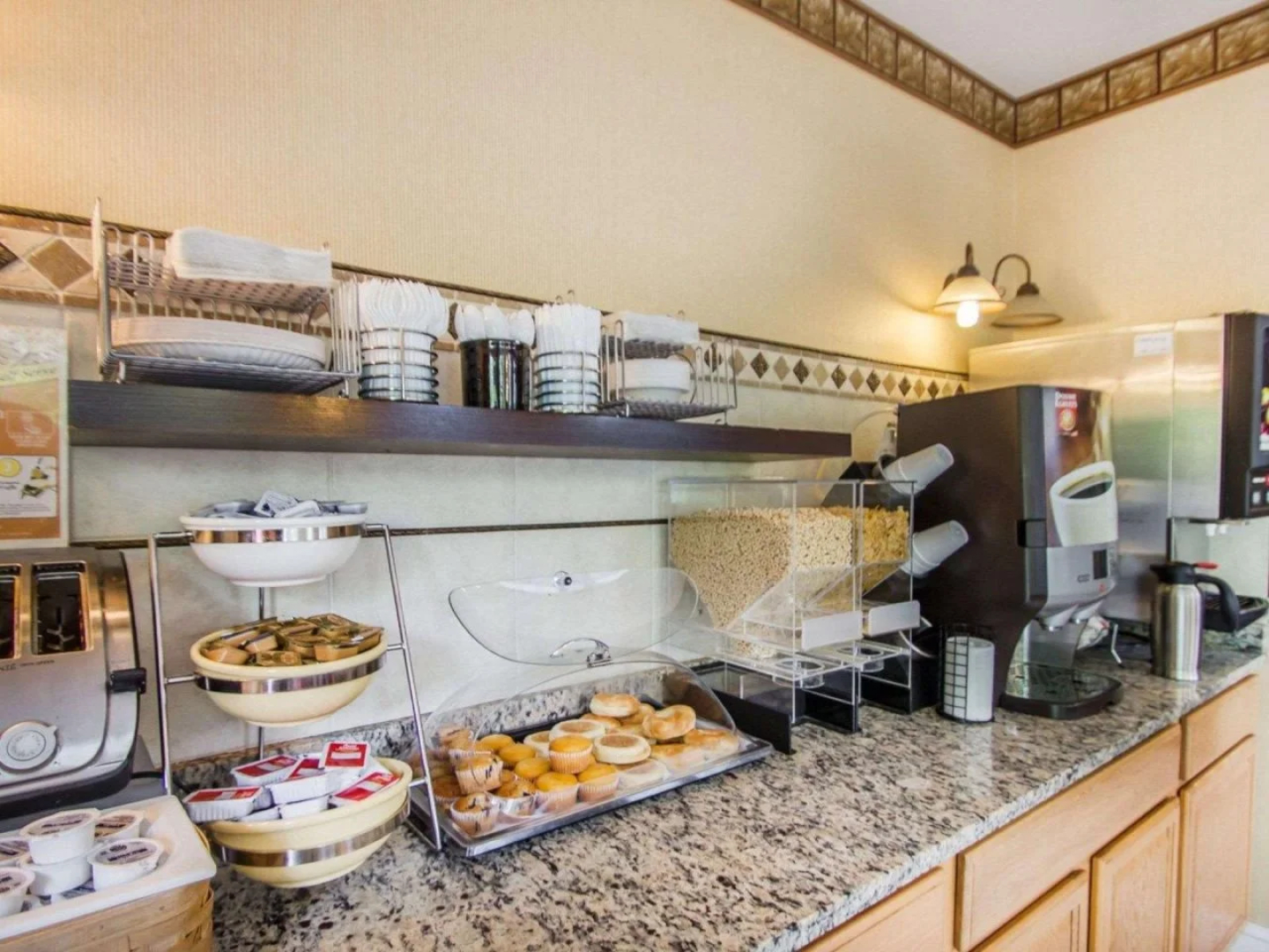 Econo Lodge Inn & Suites Old Saybrook Westbrook