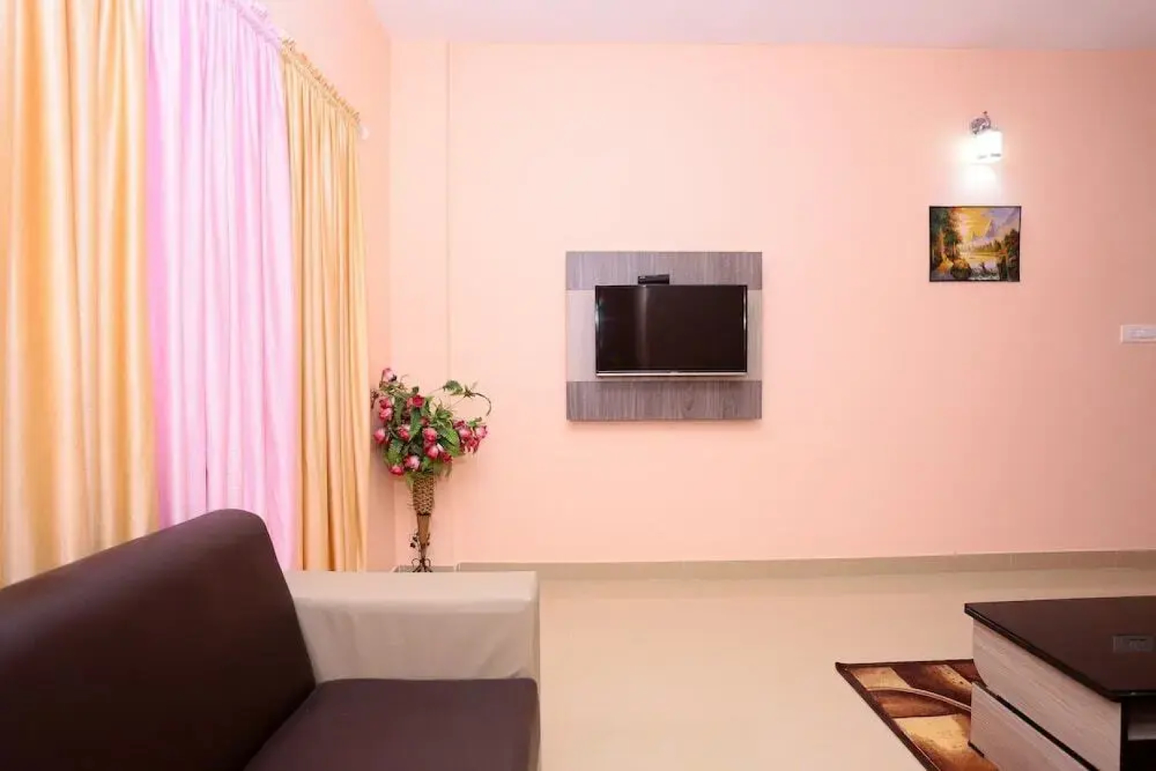 Reem Residency by OYO Rooms