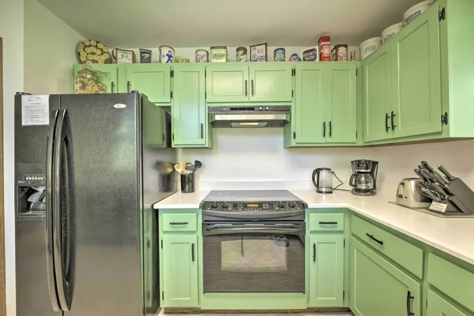 'the River Home' Cabin w/ Yard: Near Wolf Creek!