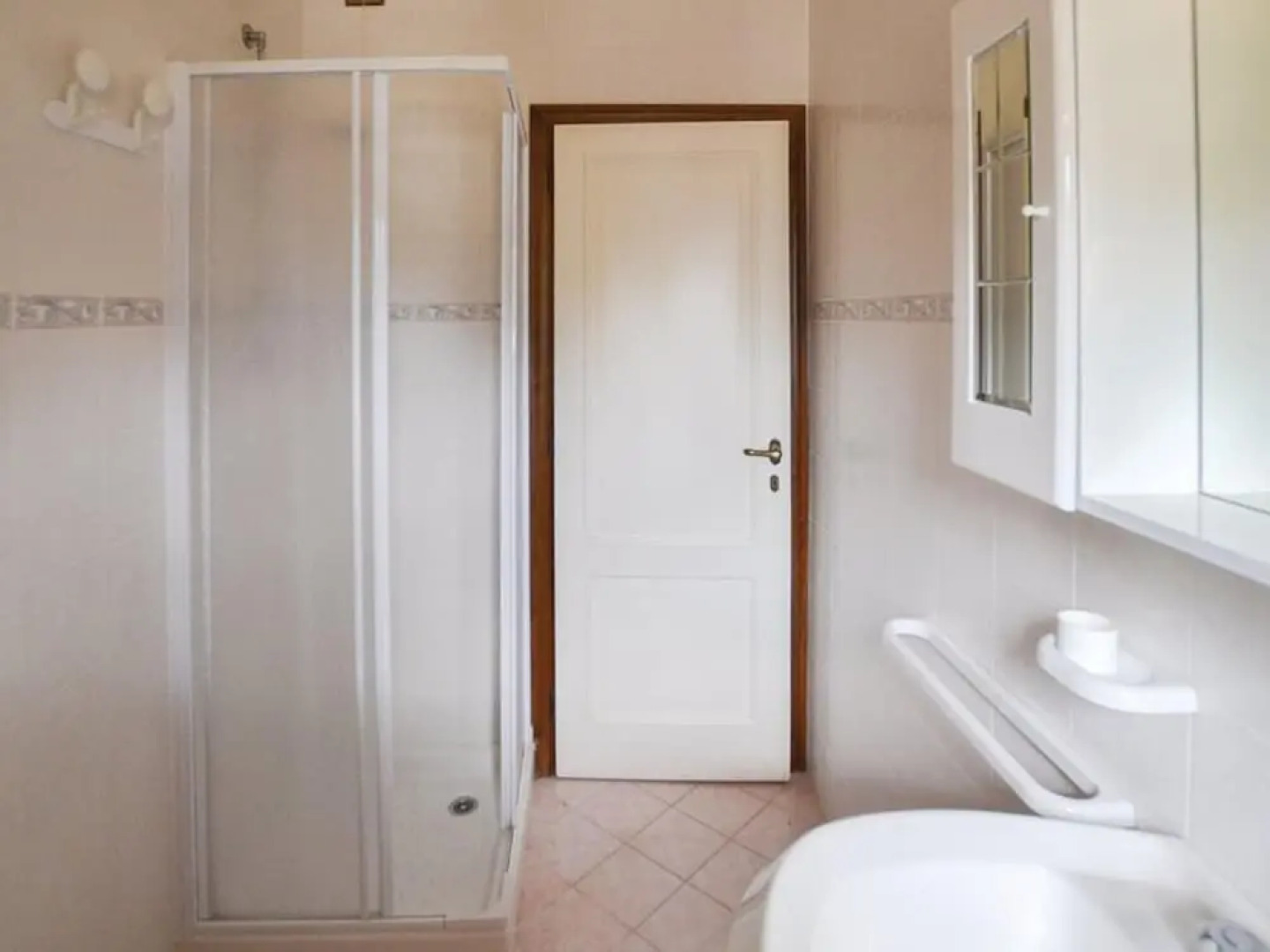 Lavish Holiday Home in Subbiano Arezzo With Swimming Pool