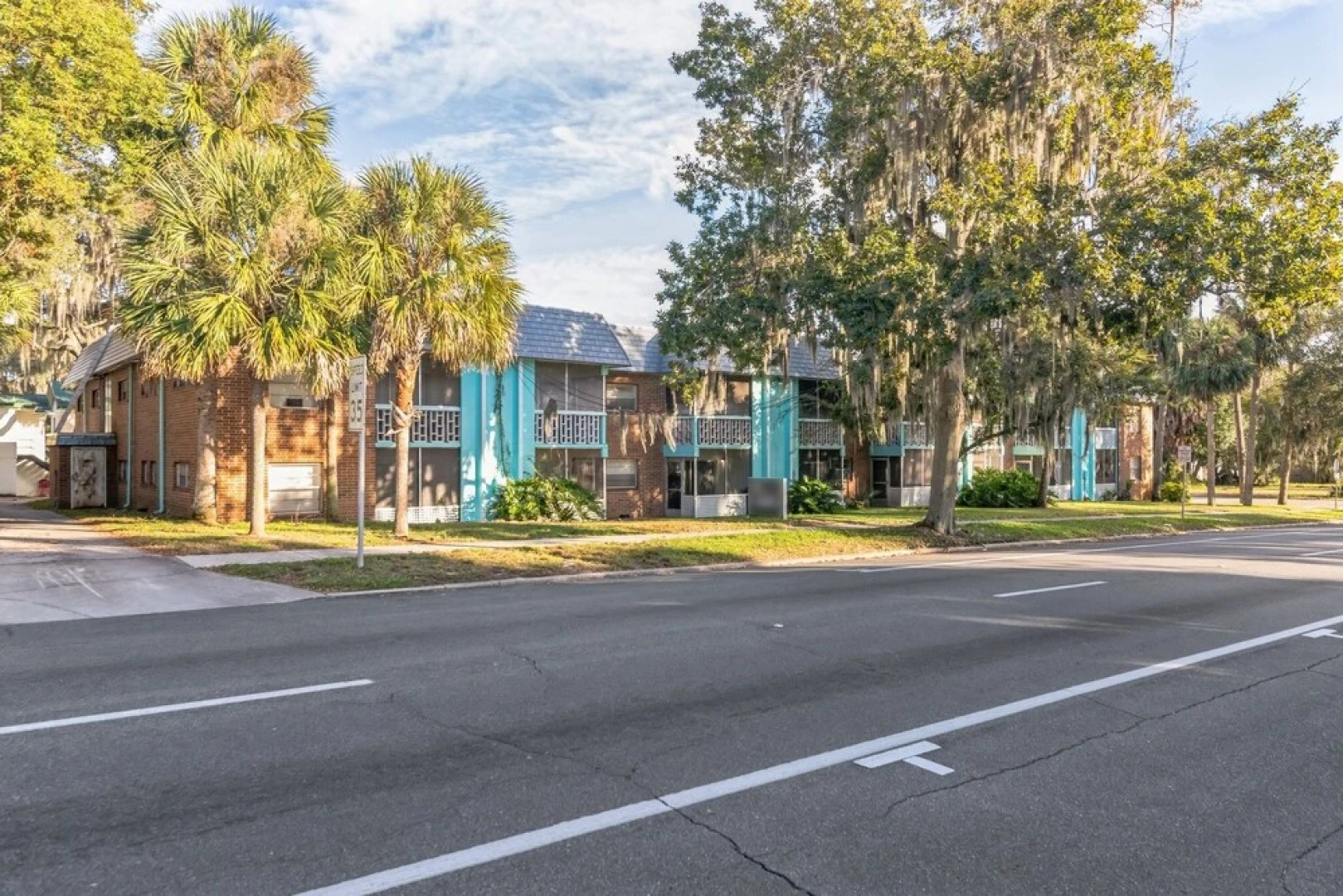 Charming 1br Apt In Eustis! 1 Bedroom Apts by RedAwning