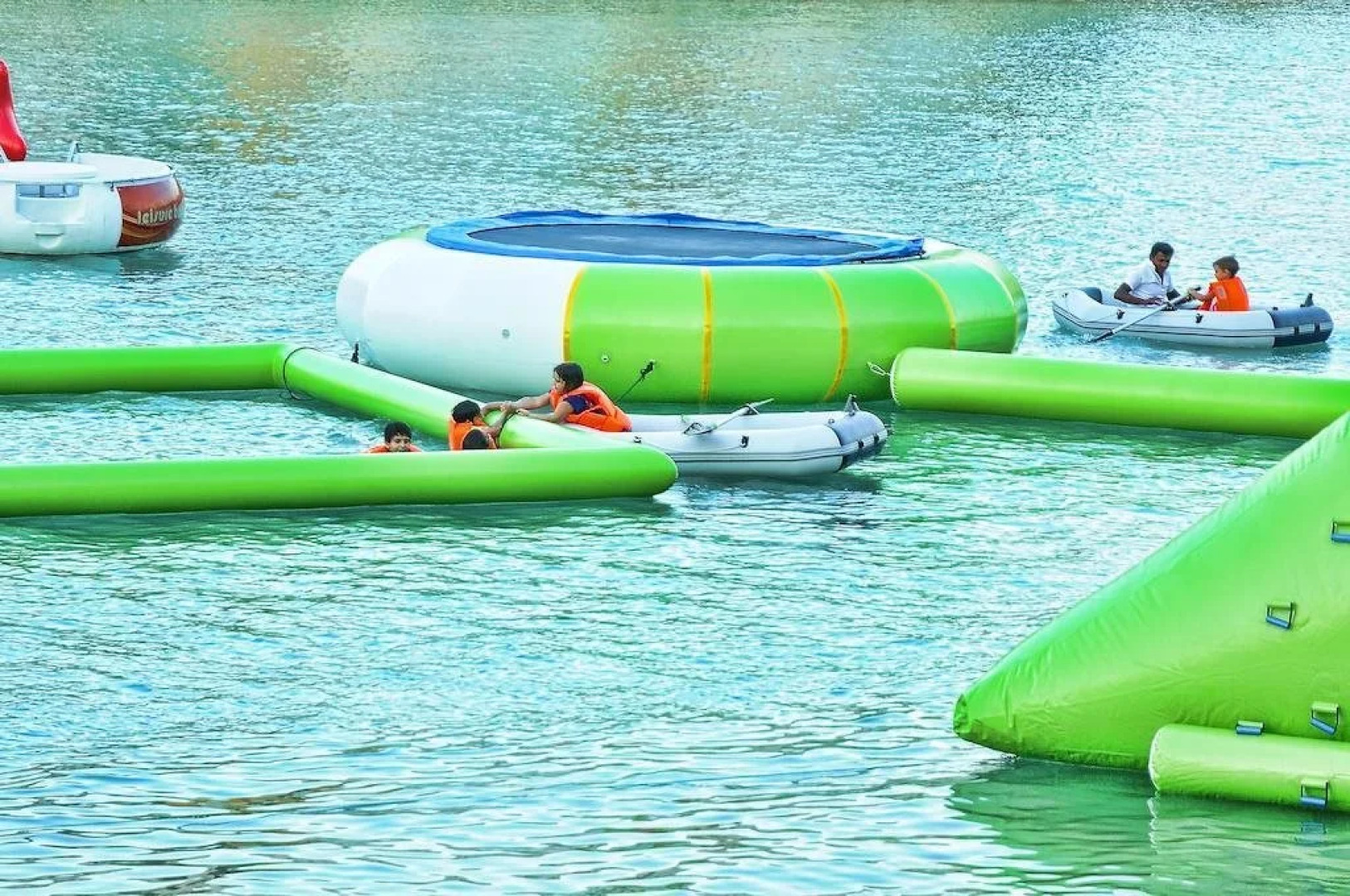 The Dragon Hotel & Resort & Sea Loft Chalets