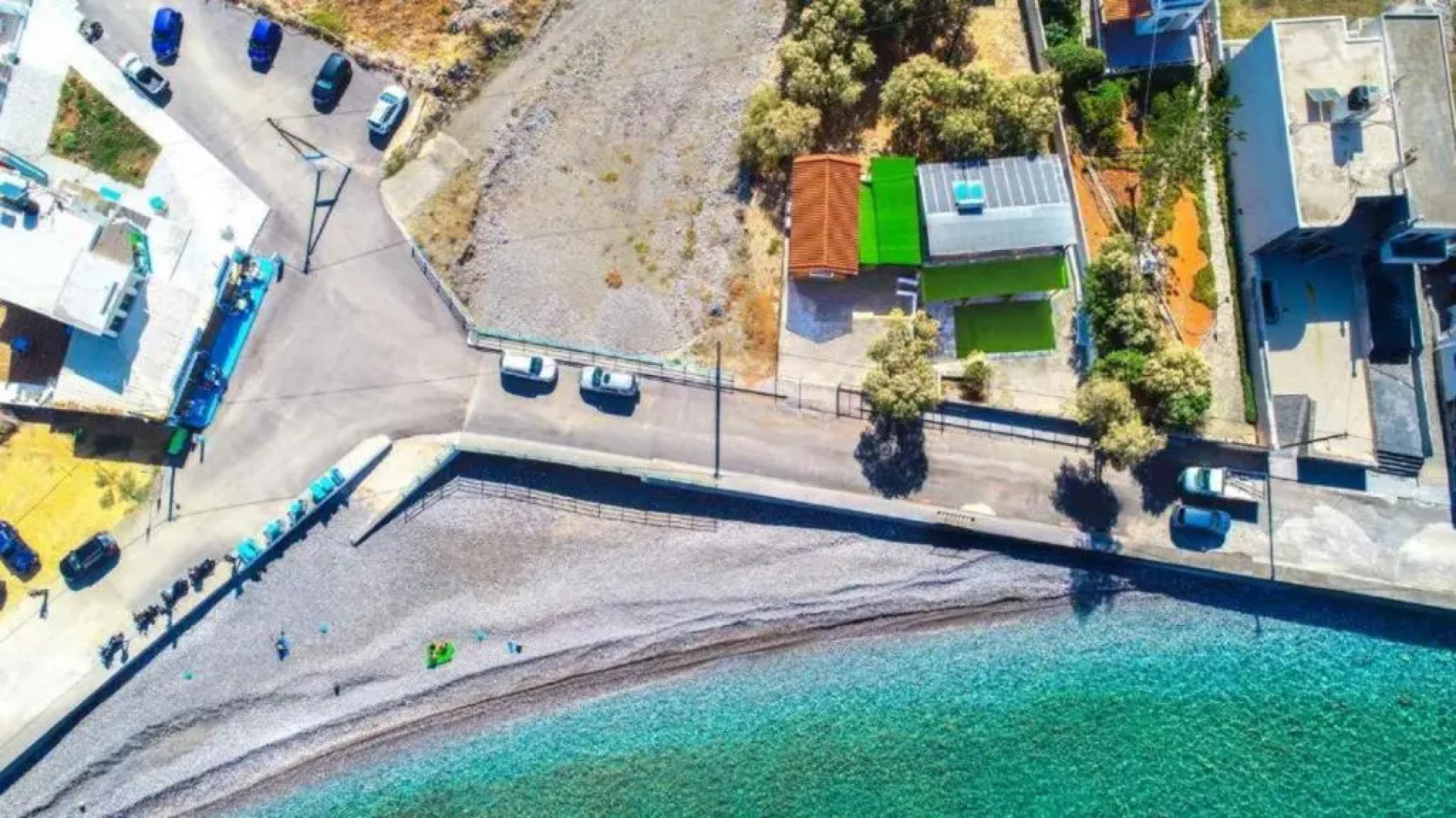 TerraZeus - Stone House Beachfront 3