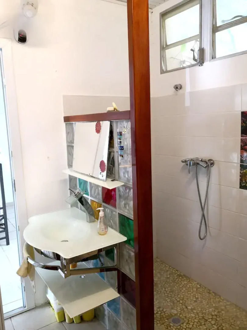 Apartment With one Bedroom in Le Lamentin, With Pool Access, Enclosed