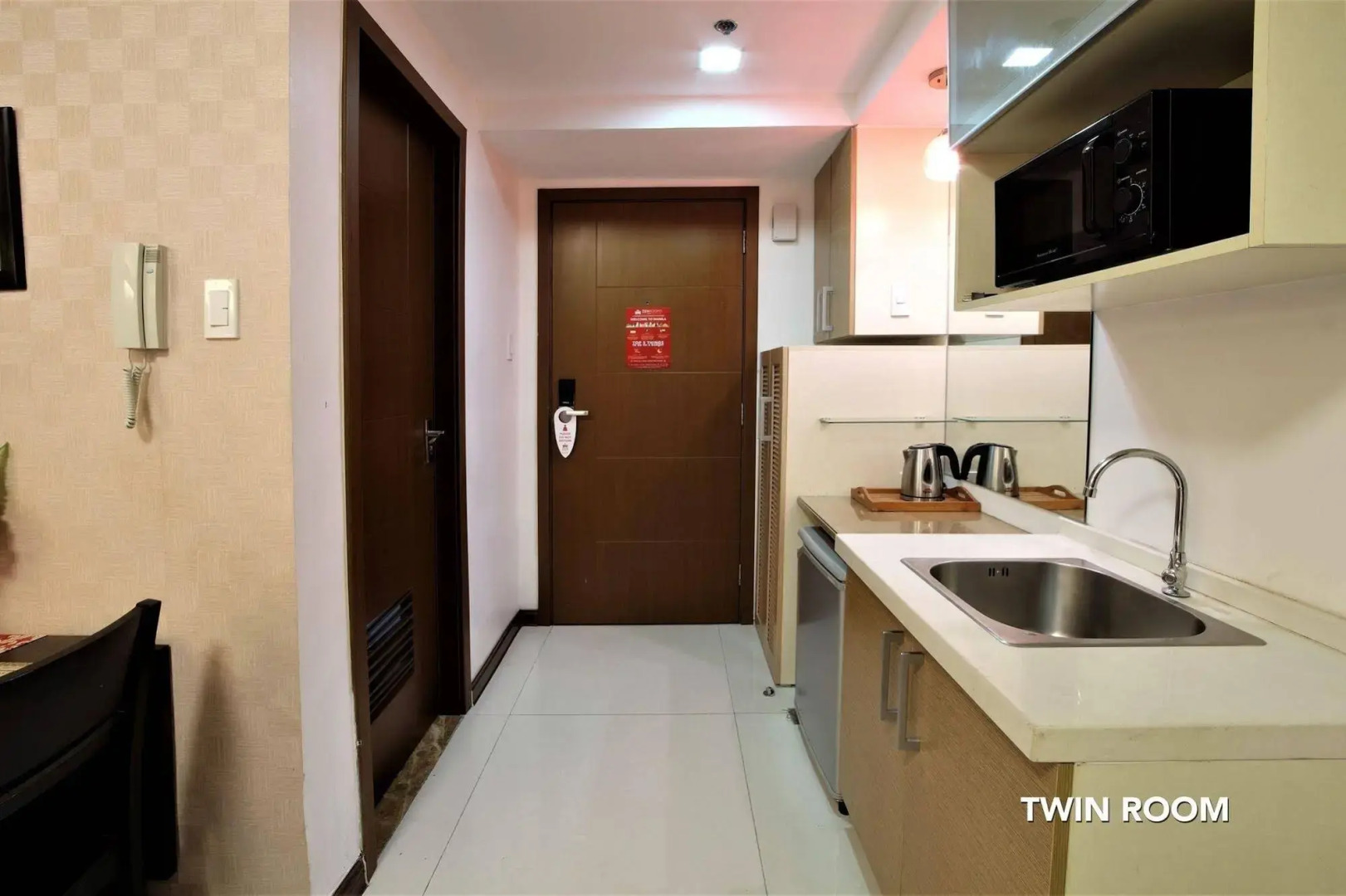 Sunshine City Suites