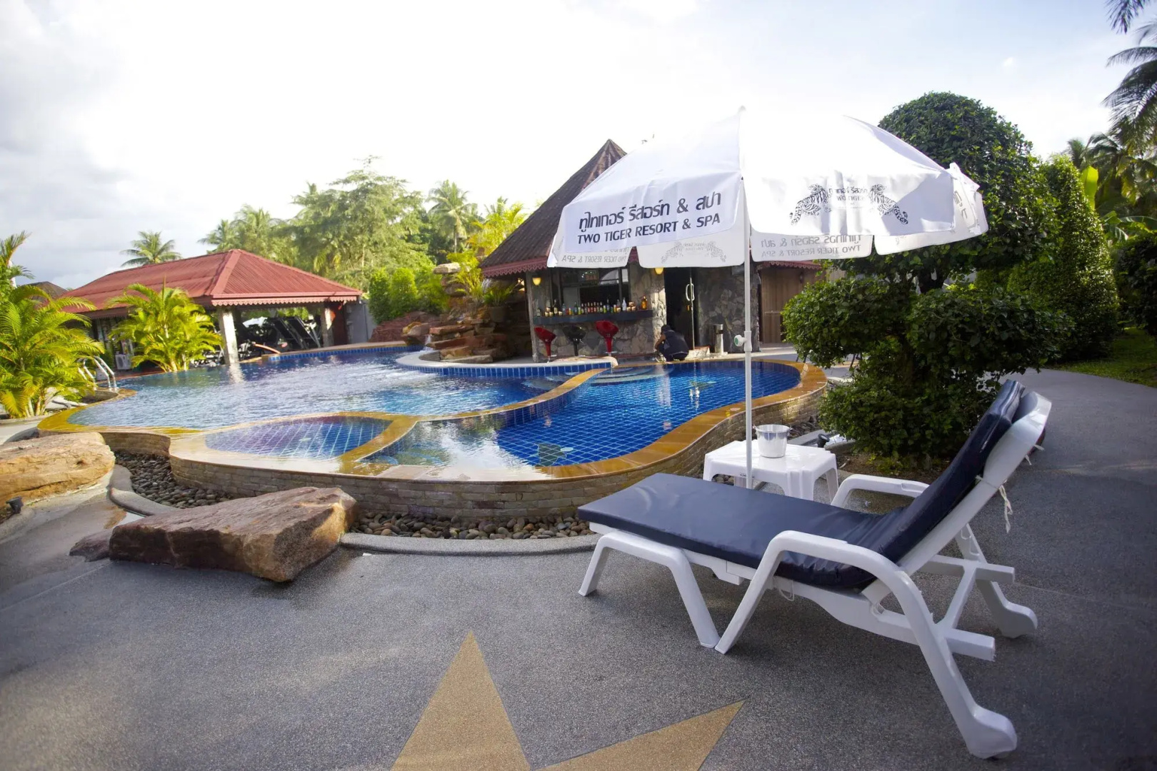 Two Tiger Resort & Spa