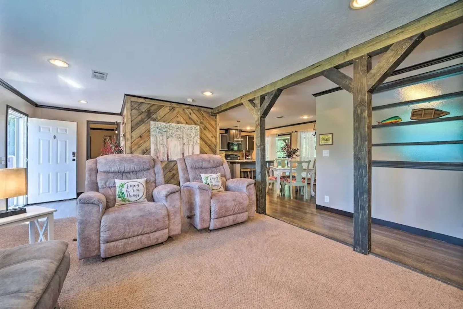Pet-friendly Home w/ Deck in Broken Bow!