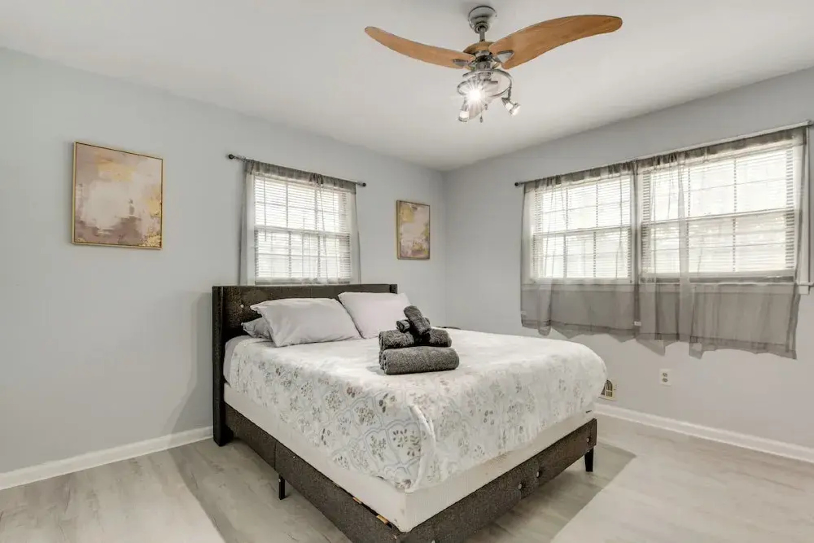 6 Mi to Airport: Riverdale Home w/ Private Pool!