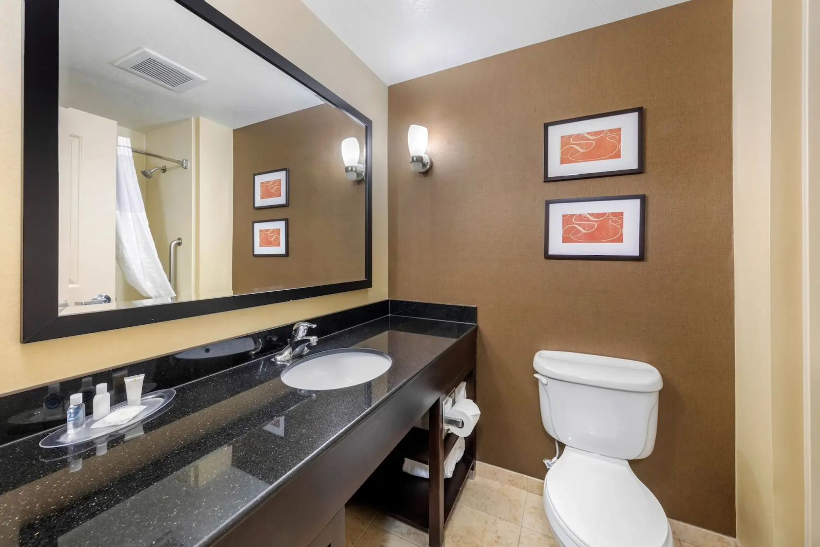 Comfort Suites Near City of Industry - Los Angeles