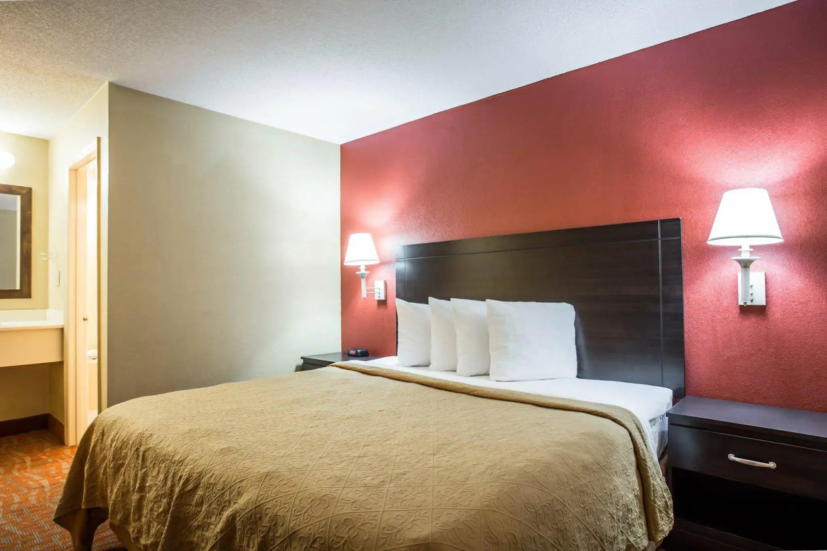 Quality Inn & Suites Monroe