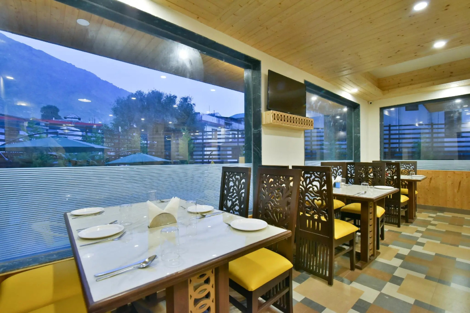 Hotel Asian International