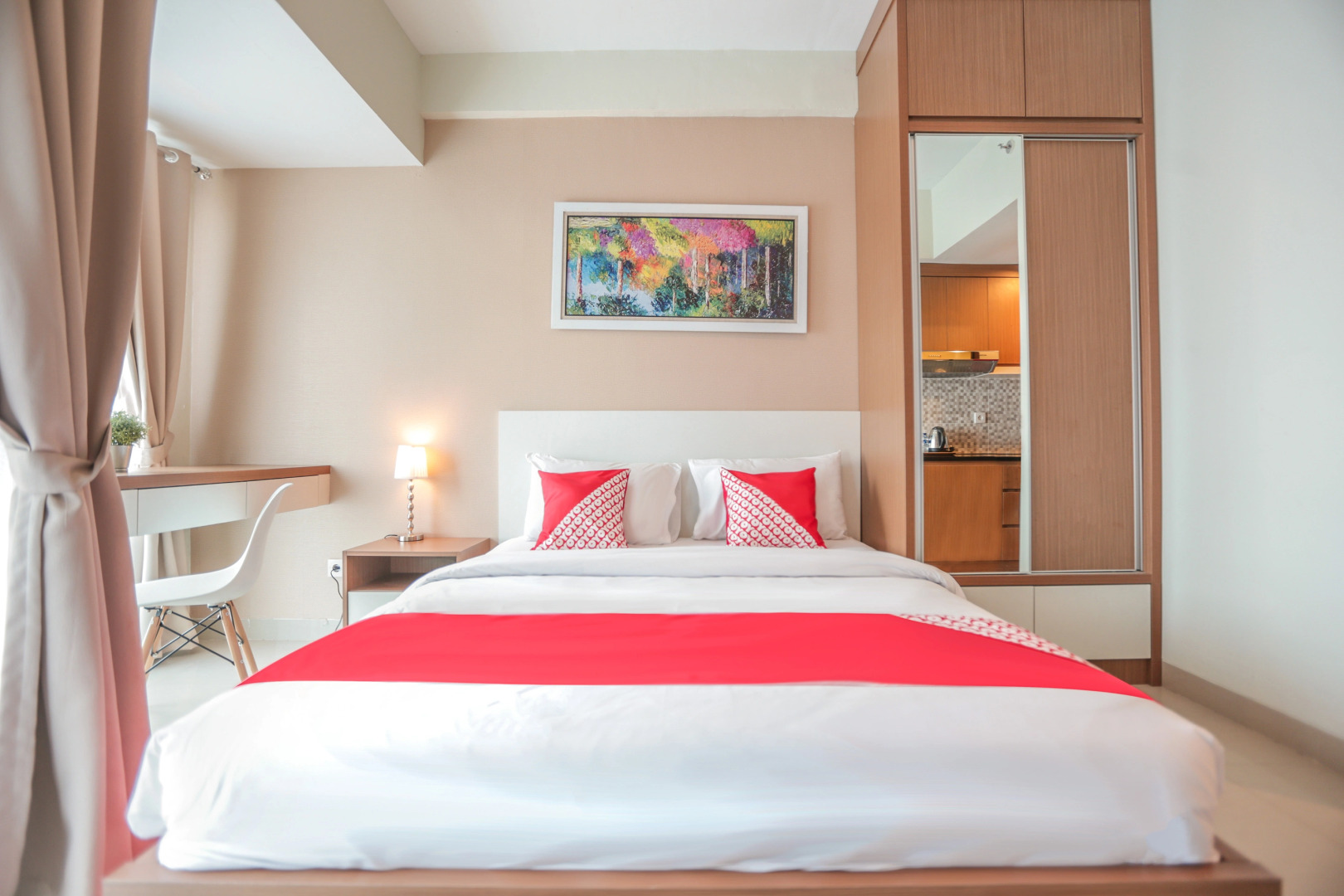 OYO Flagship 755 Appartel Grand Dhika City