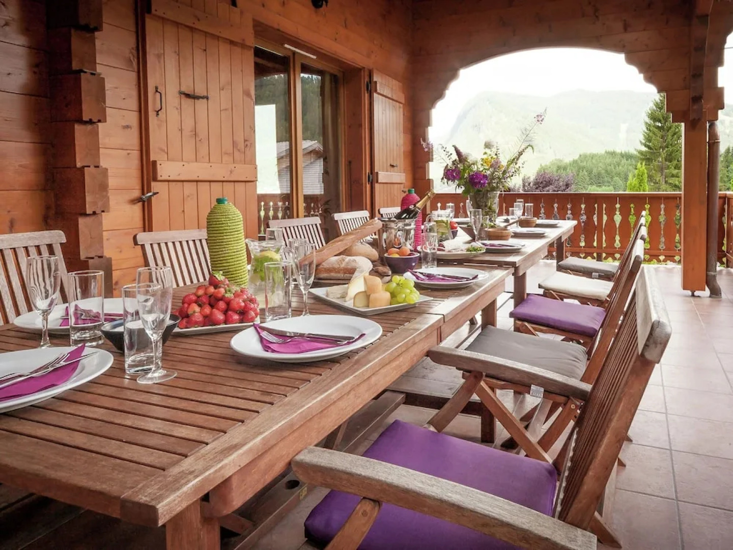 Luxury Holiday Home in La Côte-d'arbroz With Sauna