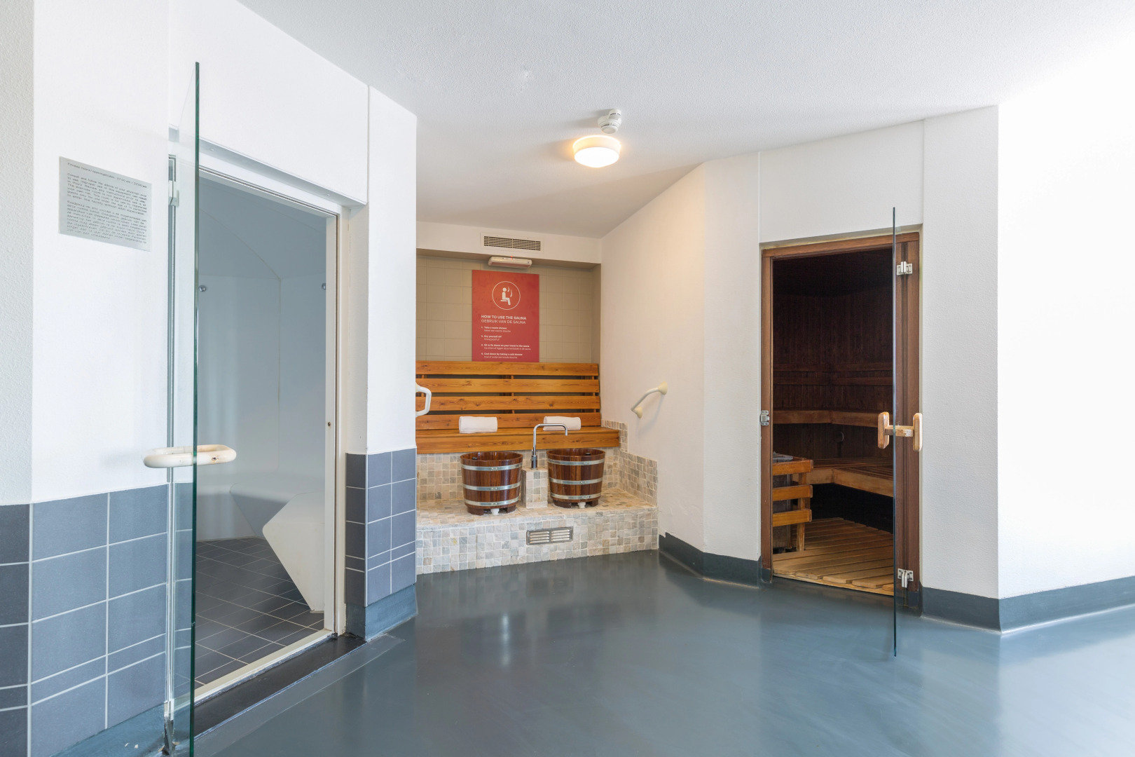 Leonardo Hotel IJmuiden Seaport Beach