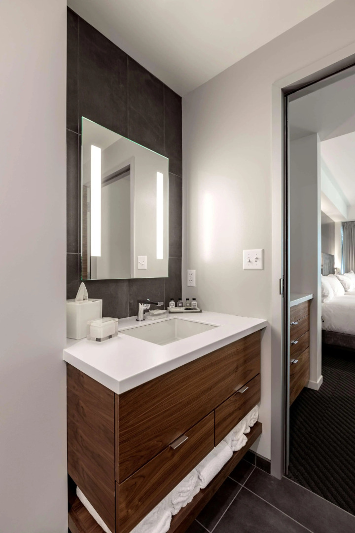 Hotel Chauncey Iowa City, Tapestry Collection by Hilton