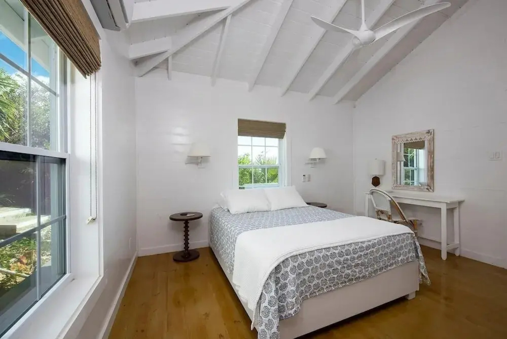 Palm Bluff 2 Bedroom Cottage