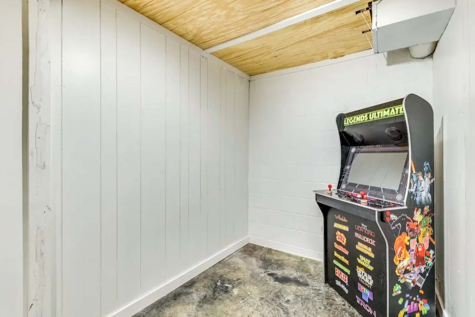 Serene Bella Vista Getaway Near Trails!