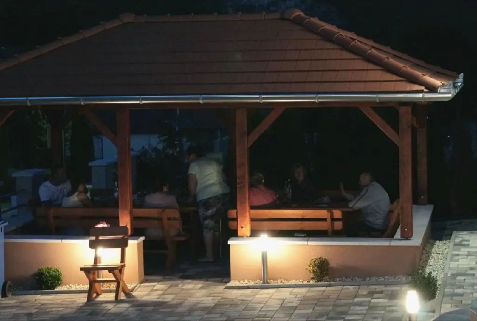 Eplényi Apartmanház