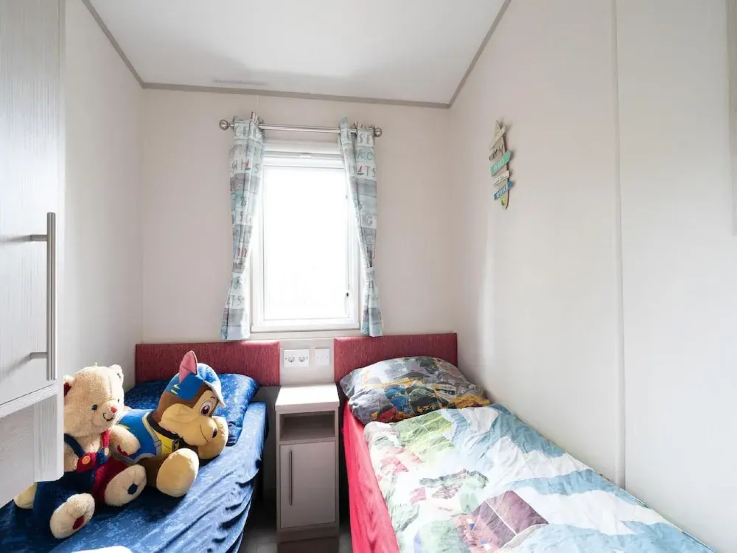 Chalet in Renesse Near Sandy Beaches