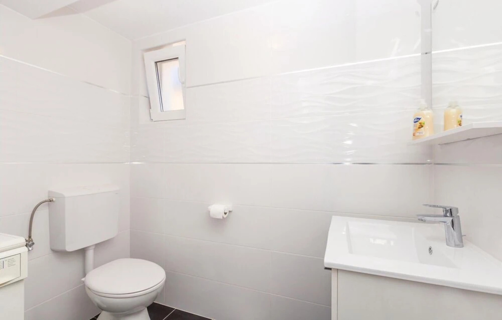 Amazing Home in Linardici With Wifi and 4 Bedrooms