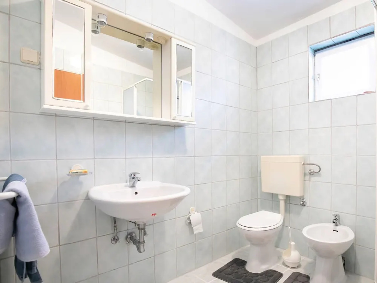 Lovely Apartment in Krneza Near Seabeach