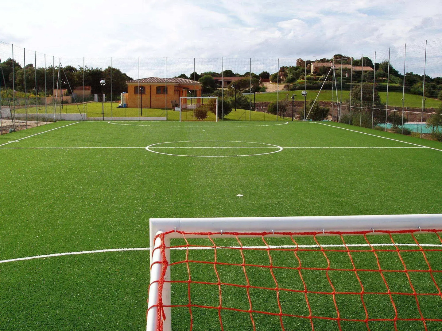 Villette Close Up Rena Majore