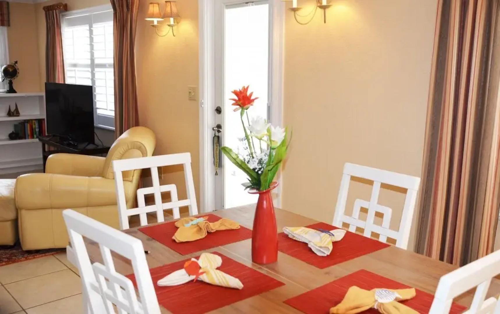 The Pineapple Cottage