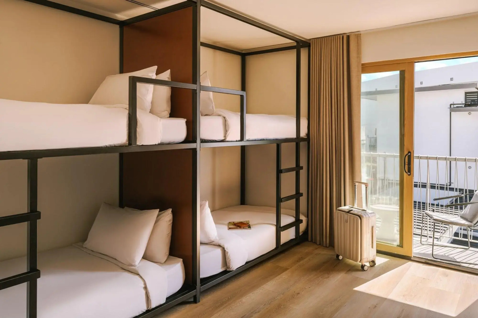 The Lum Hotel Los Angeles Stadium District