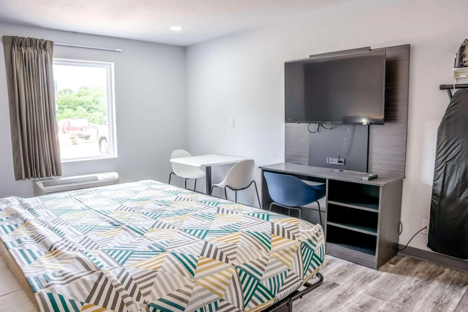 Studio 6 Claremore, OK