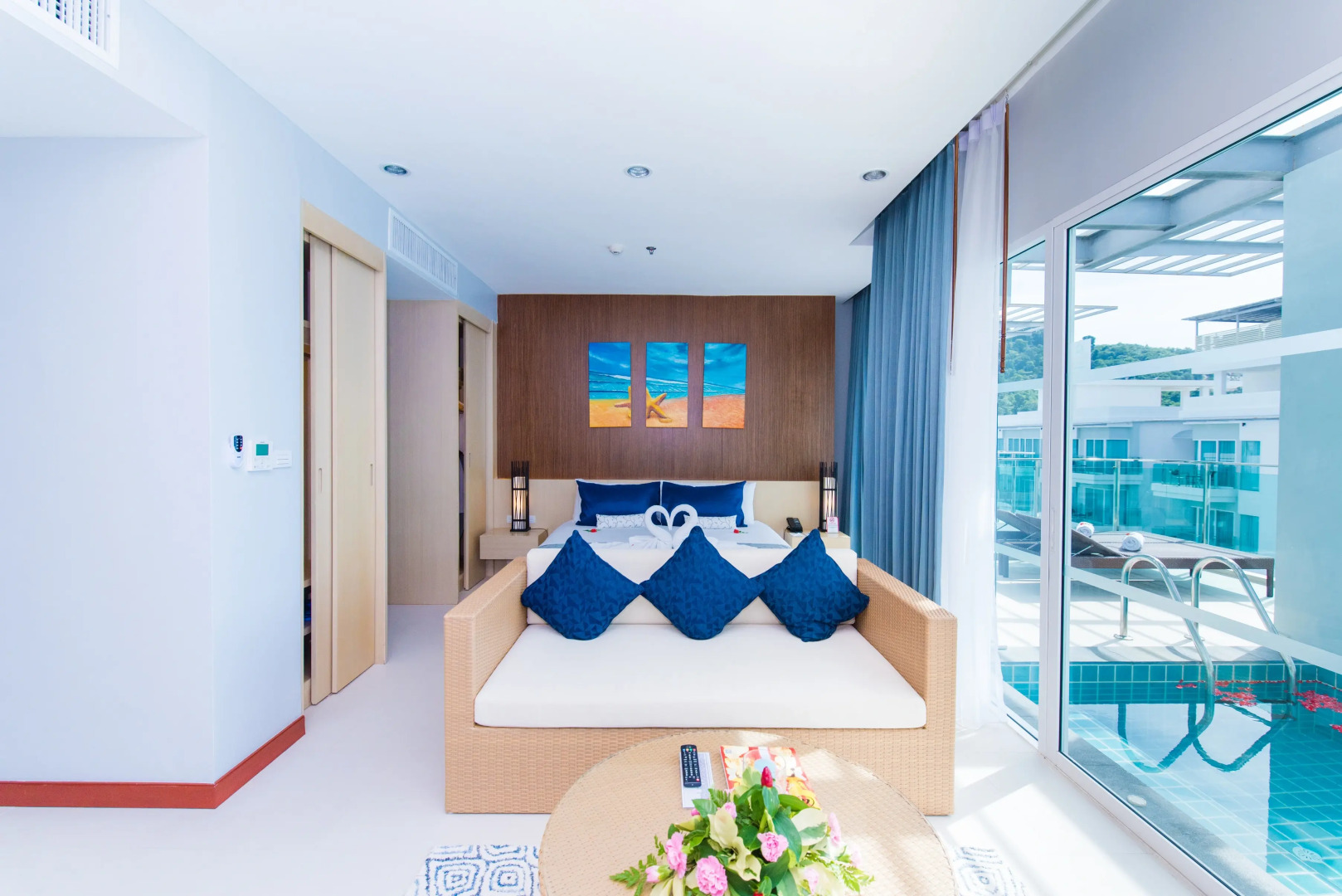 Курортный отель Fishermen's Harbour Urban Resort