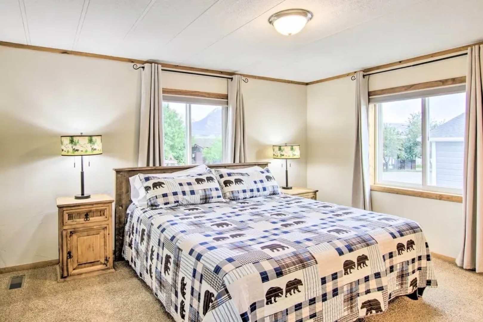 Montana's Emigrant Peaks Getaway: Apt w/ Amenities