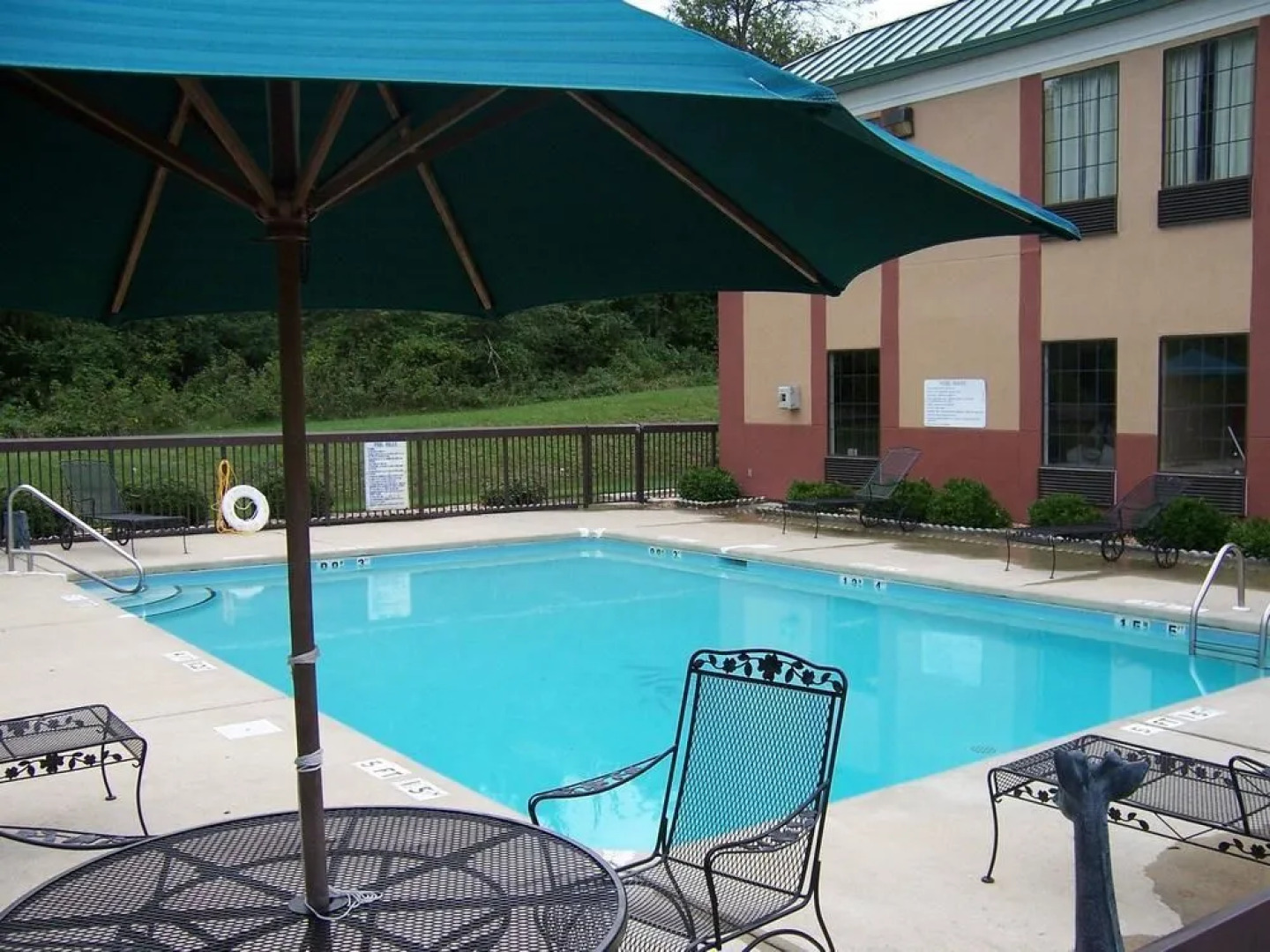 Holiday Inn Express South Boston