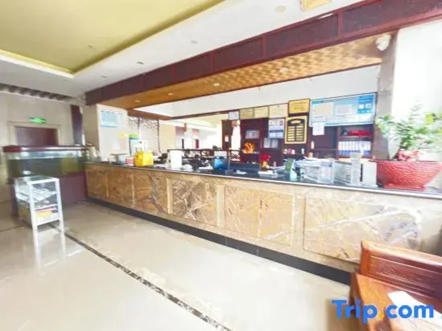 Tian'an Business Hotel, Ding'an