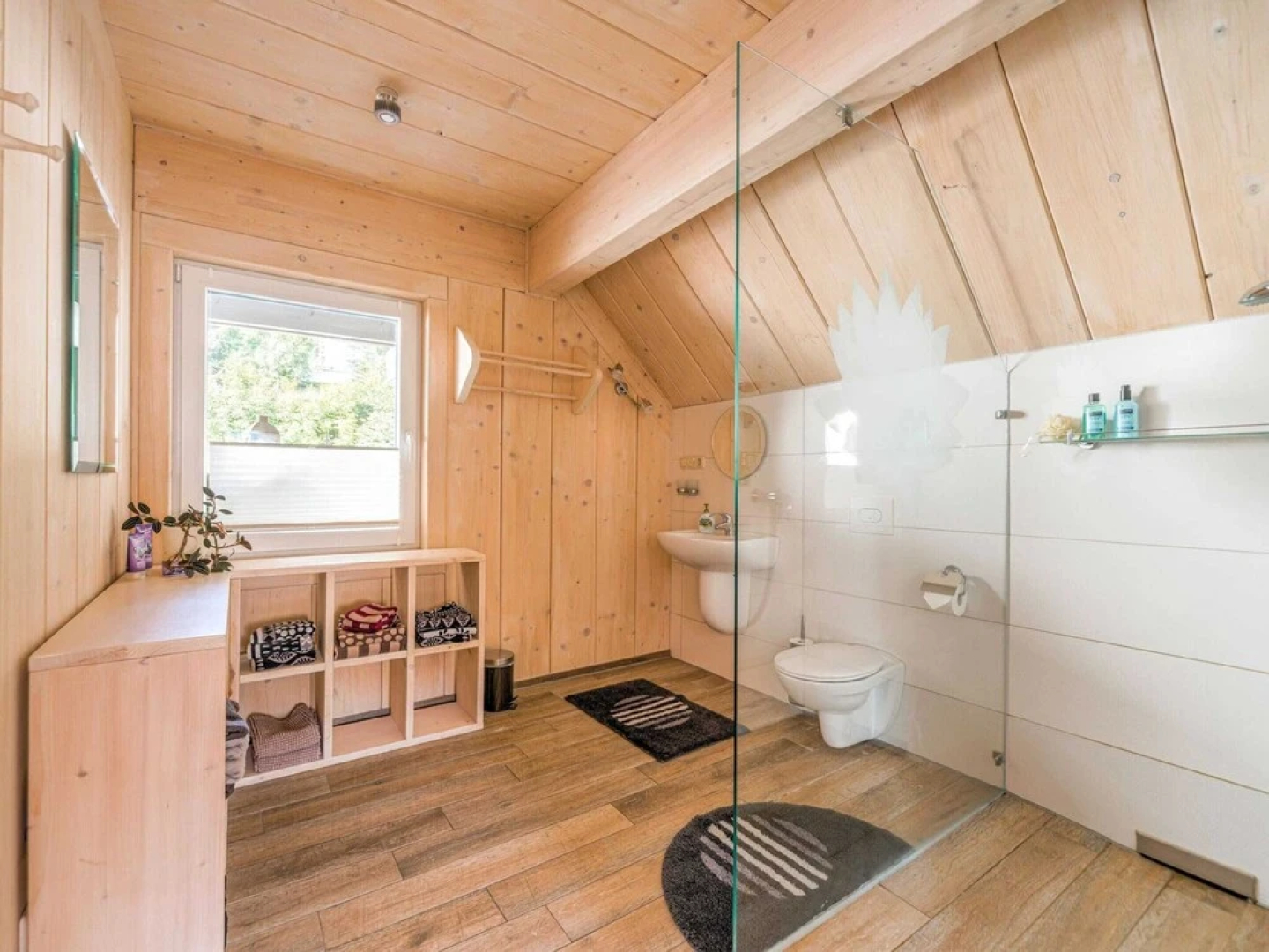 Mountain Apartment Getaway