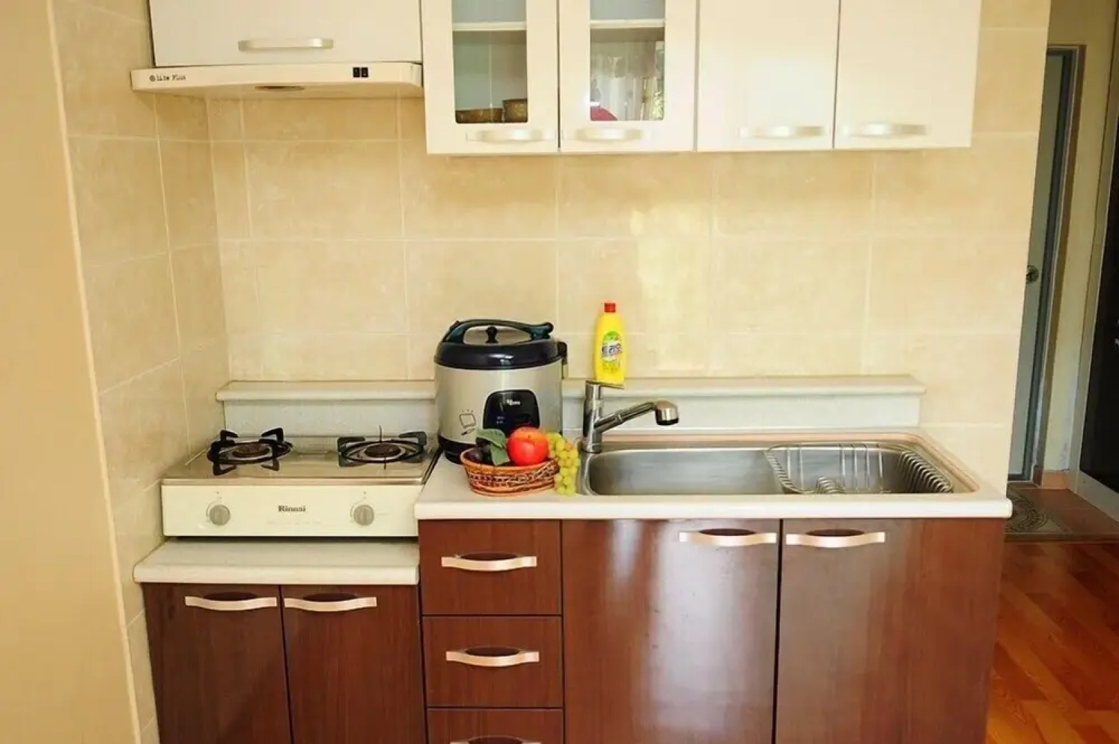 Songnisan Mountain White