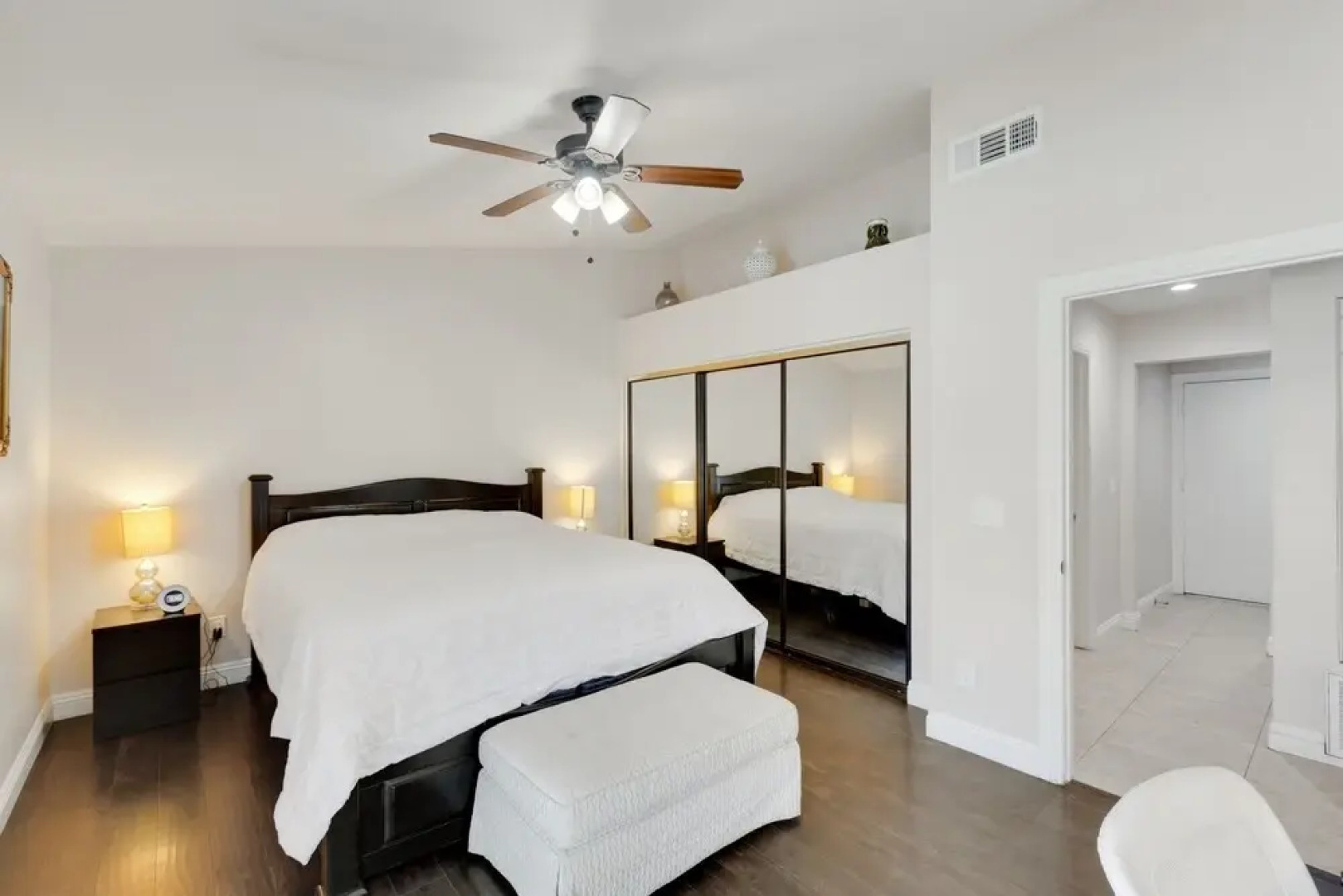 Desert Oasis Getaway 5 Bedroom Home by Redawning