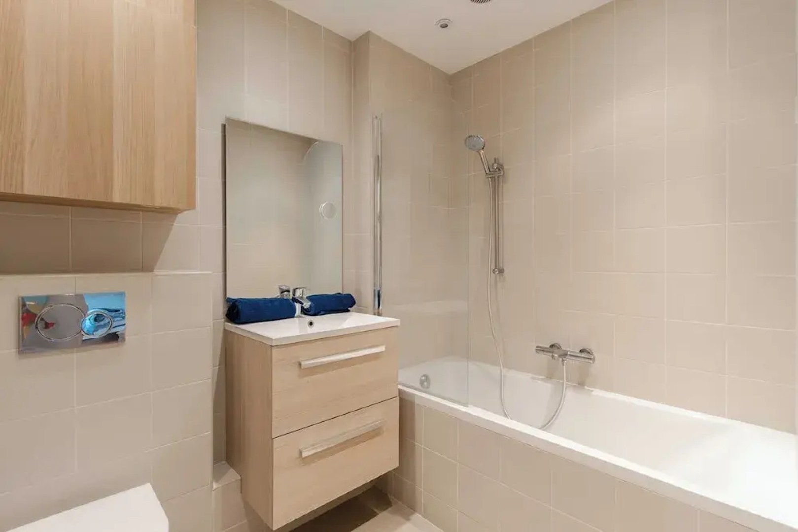 3 Bedroom Apartment With Garden and Swimming Pool