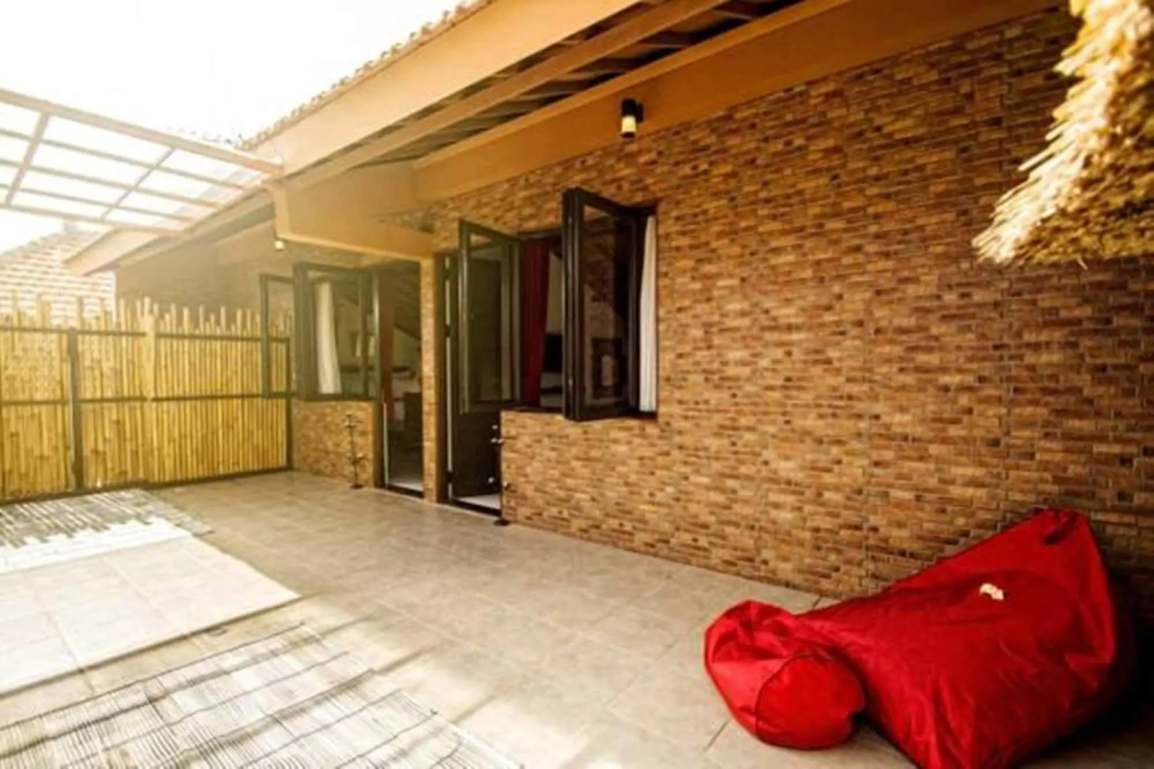 Manzelejepun Villa & Pavilion