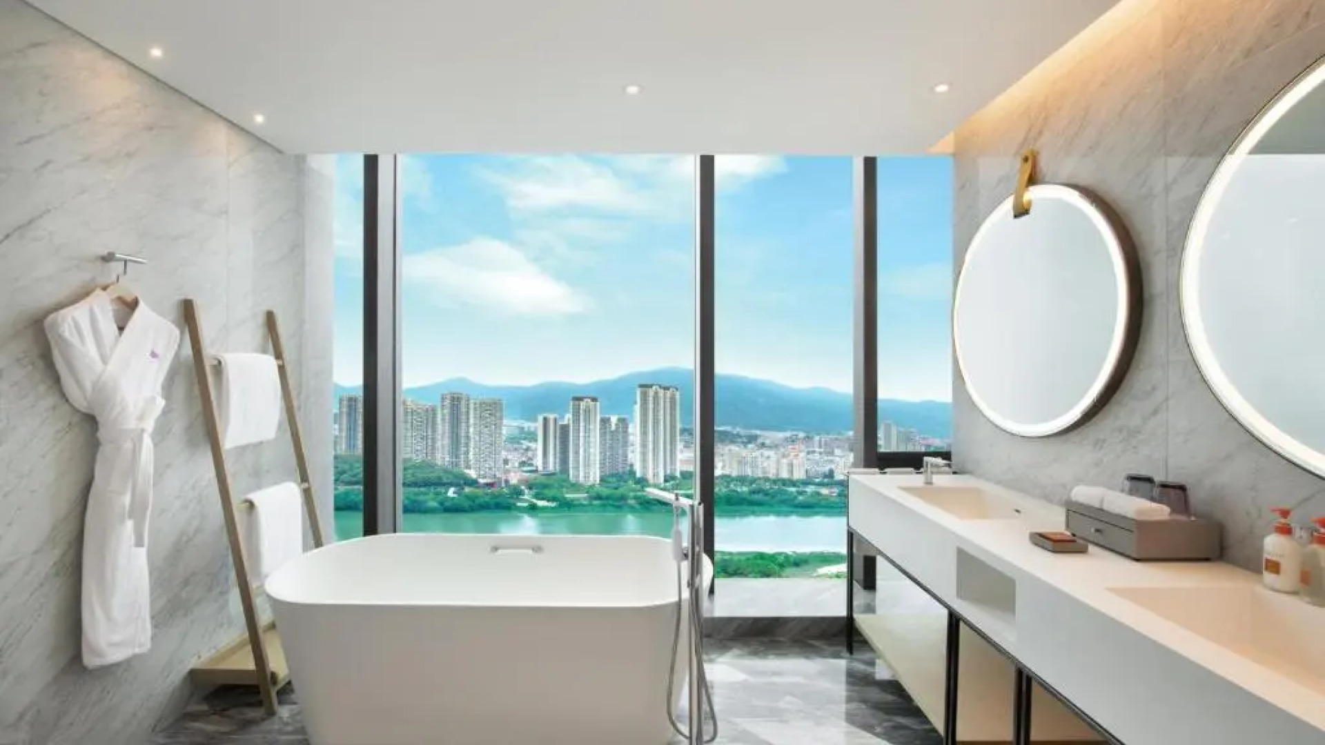 Crowne Plaza QUANZHOU RIVERVIEW by IHG